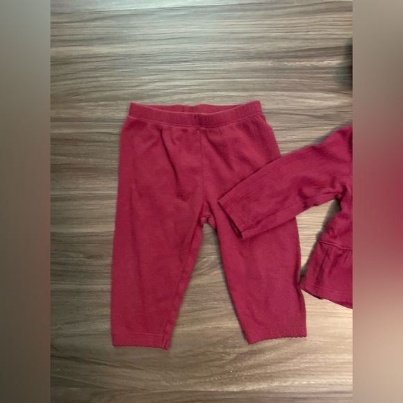 Carter's Burgundy Baby Girls pants and hooded top Outfit size 6M - Picture 6 of 7
